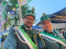 4 Bilder zurück